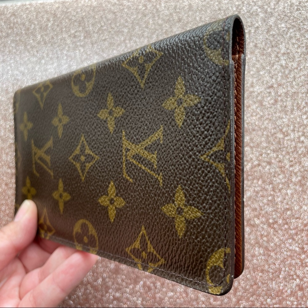 Louis Vuitton monogram checkbook wallet - Picture 7 of 16